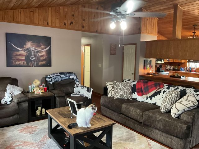 118 Cedar Valley Dr, El Paso, AR 72045