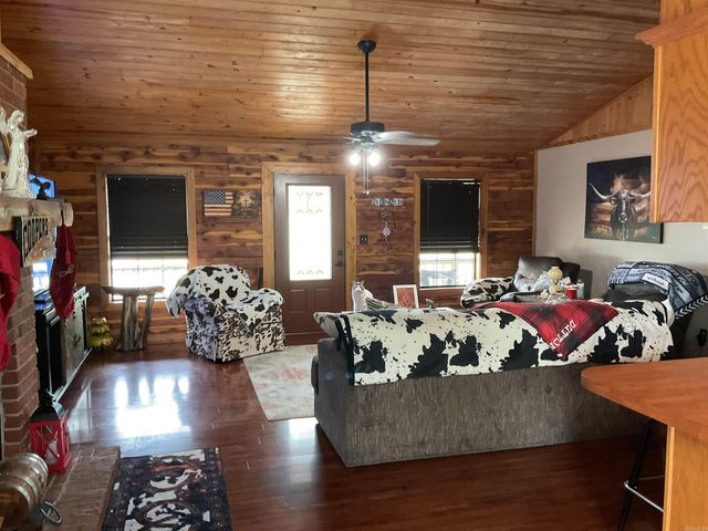118 Cedar Valley Dr, El Paso, AR 72045