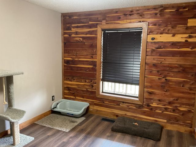 118 Cedar Valley Dr, El Paso, AR 72045