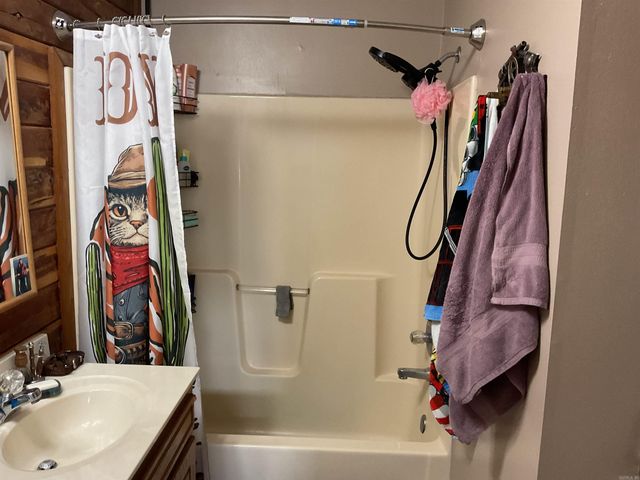 118 Cedar Valley Dr, El Paso, AR 72045