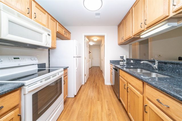 1786 Addington Lane 22, Ann Arbor, MI 48108