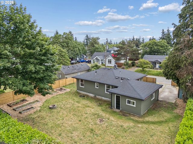 5811 Se HENDERSON St, Portland, OR 97206