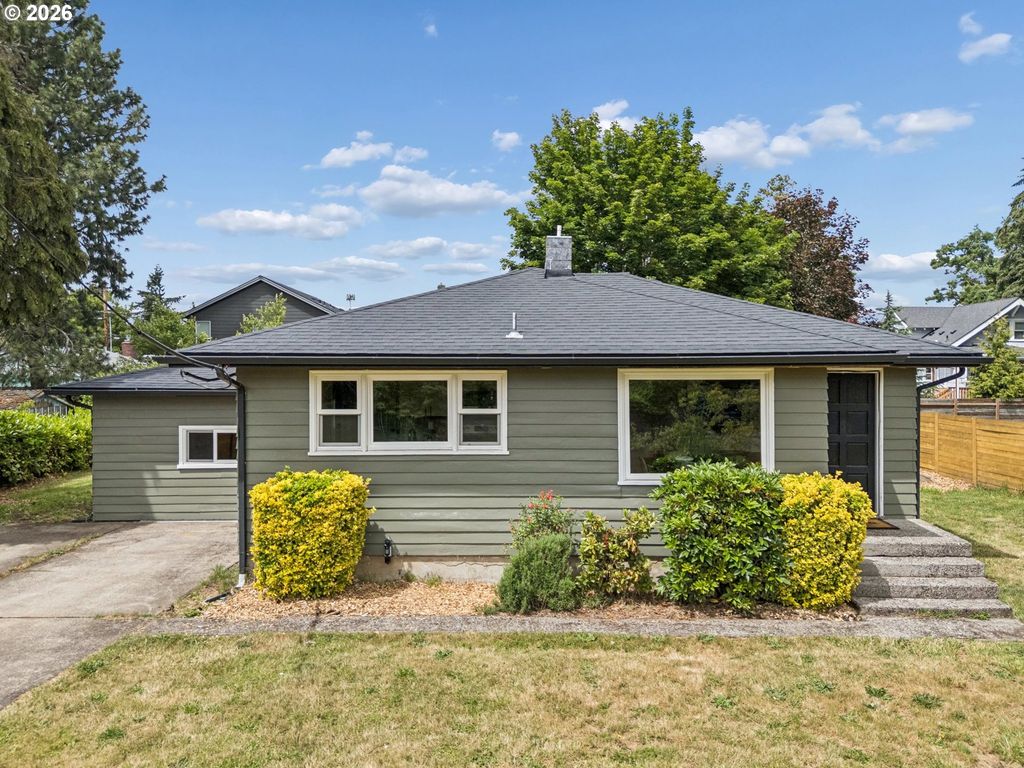 5811 Se HENDERSON St, Portland, OR 97206