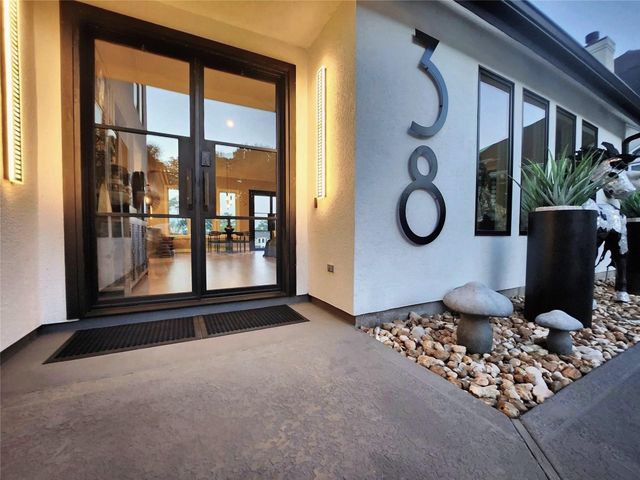 38 Fairway Park, Montgomery, TX 77356