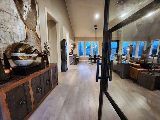 38 Fairway Park, Montgomery, TX 77356