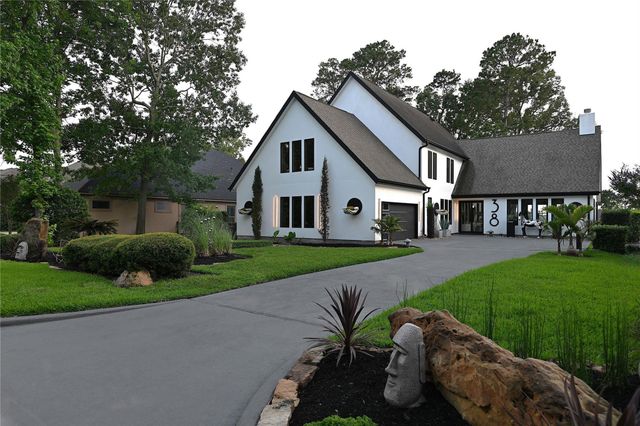 38 Fairway Park, Montgomery, TX 77356