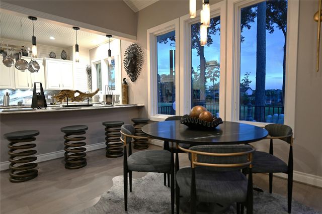 38 Fairway Park, Montgomery, TX 77356