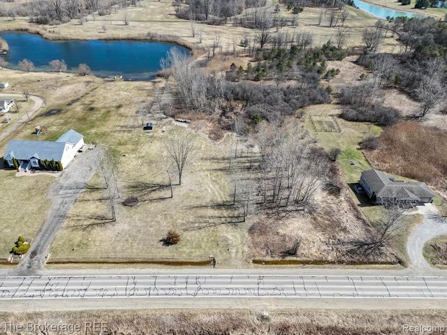 1746 N Baldwin Road, Oxford, MI 48371