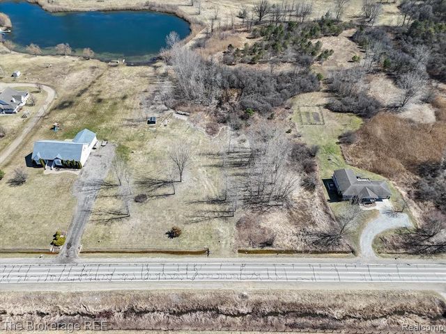 1746 N Baldwin Road, Oxford, MI 48371