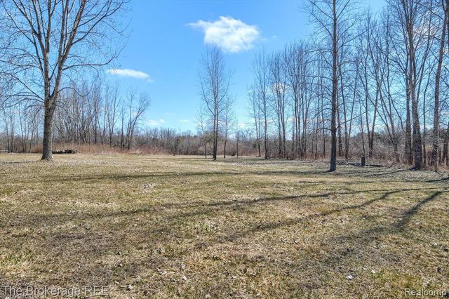 1746 N Baldwin Road, Oxford, MI 48371