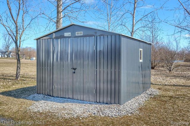 1746 N Baldwin Road, Oxford, MI 48371