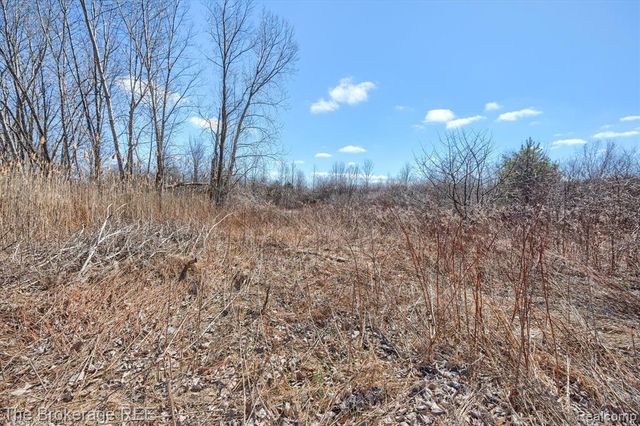 1746 N Baldwin Road, Oxford, MI 48371