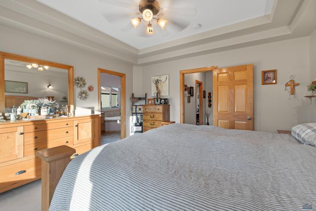 8771 STEAMBOAT LN, Summerset, SD 57769