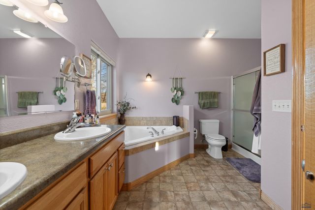 8771 STEAMBOAT LN, Summerset, SD 57769