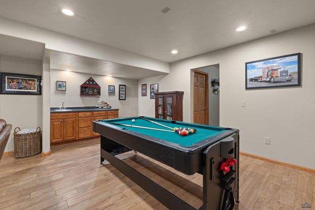 8771 STEAMBOAT LN, Summerset, SD 57769