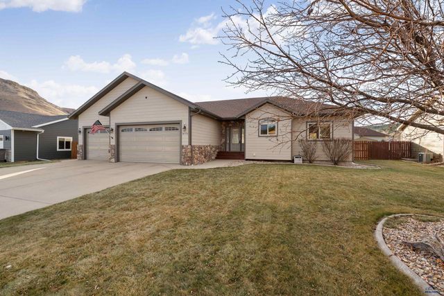 8771 STEAMBOAT LN, Summerset, SD 57769