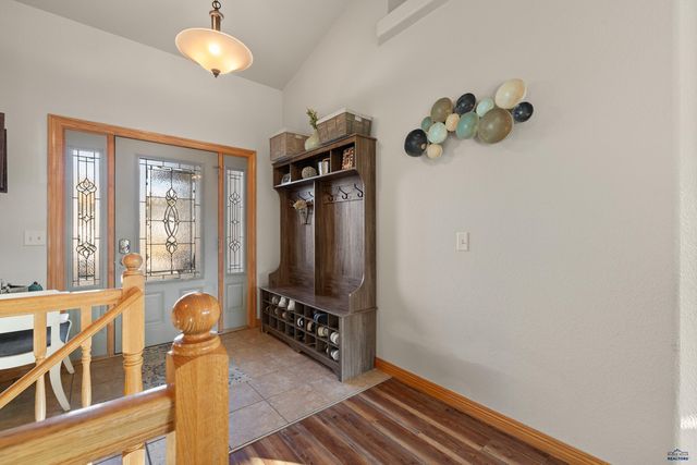 8771 STEAMBOAT LN, Summerset, SD 57769