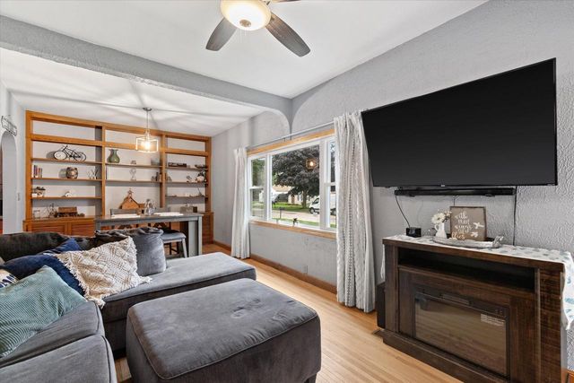 1618 Richard AVENUE, Racine, WI 53403
