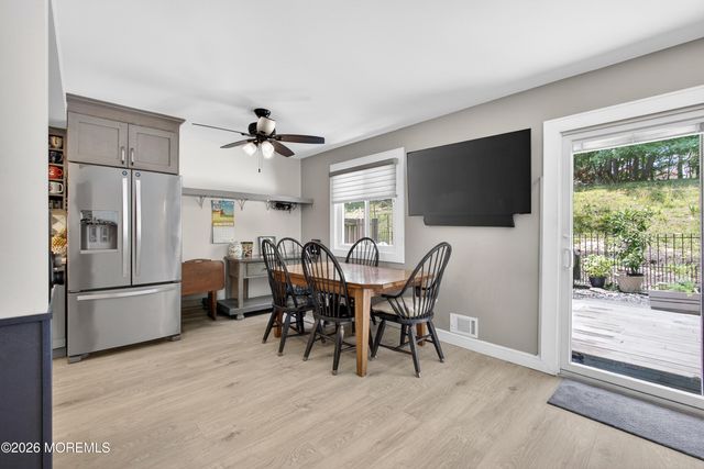 6 Swan Road, Howell, NJ 07731