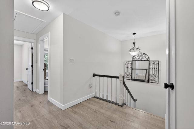 6 Swan Road, Howell, NJ 07731