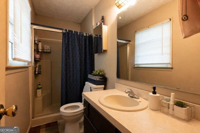 2594 Morgan Lake Drive NE, Marietta, GA 30066