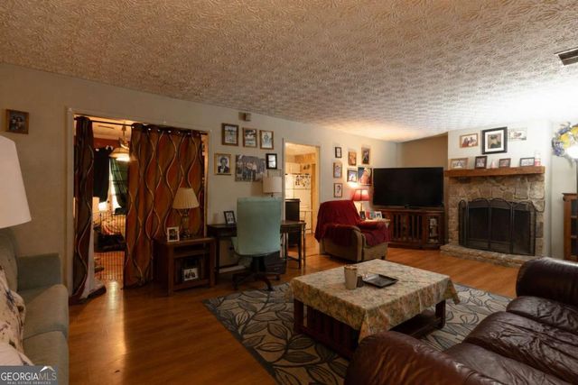 2594 Morgan Lake Drive NE, Marietta, GA 30066