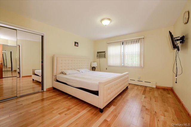 950 Edison Avenue, Bronx, NY 10465