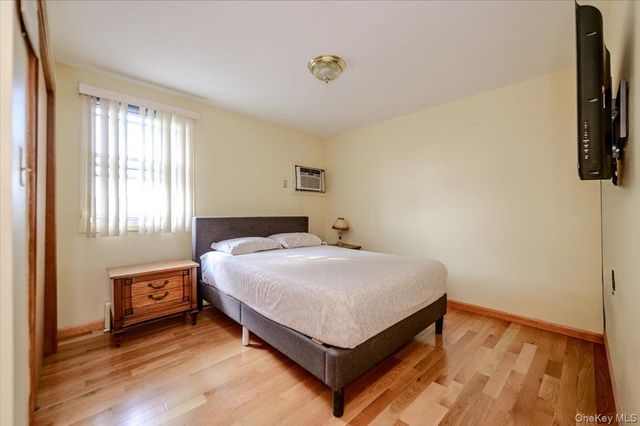 950 Edison Avenue, Bronx, NY 10465