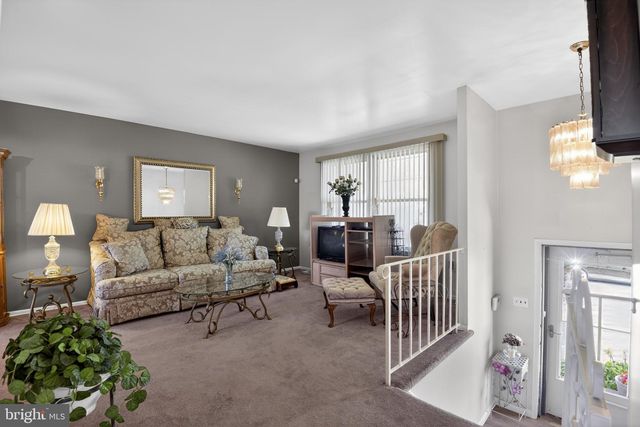 716 ELMTREE LN, Claymont, DE 19703