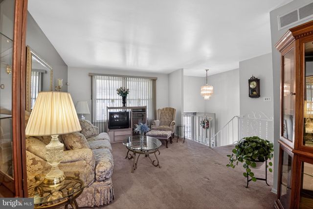 716 ELMTREE LN, Claymont, DE 19703