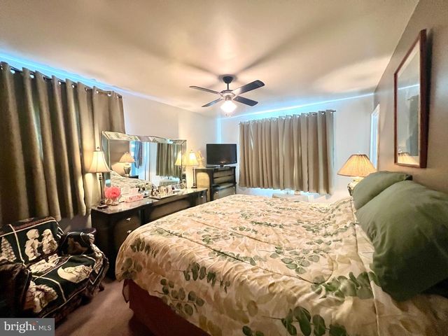 716 ELMTREE LN, Claymont, DE 19703