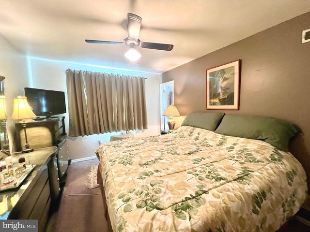 716 ELMTREE LN, Claymont, DE 19703