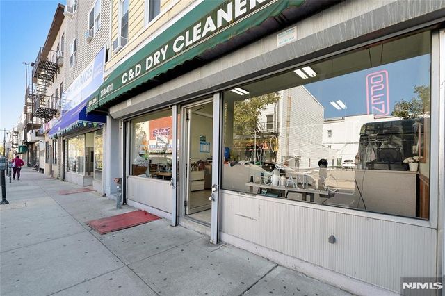 2004 Bergenline Avenue, Union City, NJ 07087