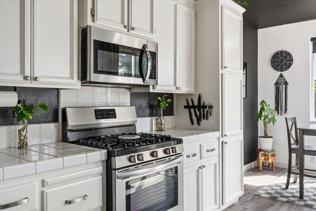 2411 Independence Trl, Plumas Lake, CA 95961