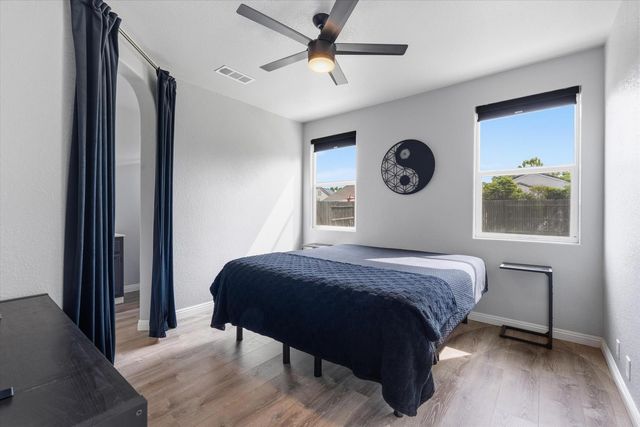 2411 Independence Trl, Plumas Lake, CA 95961