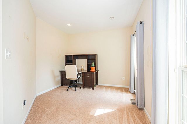10 FIONA WAY, Brunswick, MD 21758