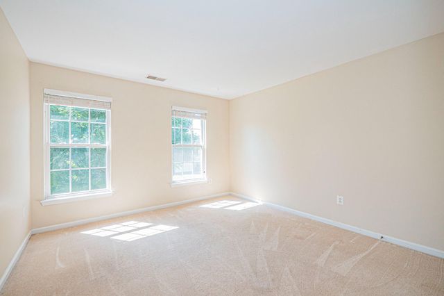 10 FIONA WAY, Brunswick, MD 21758