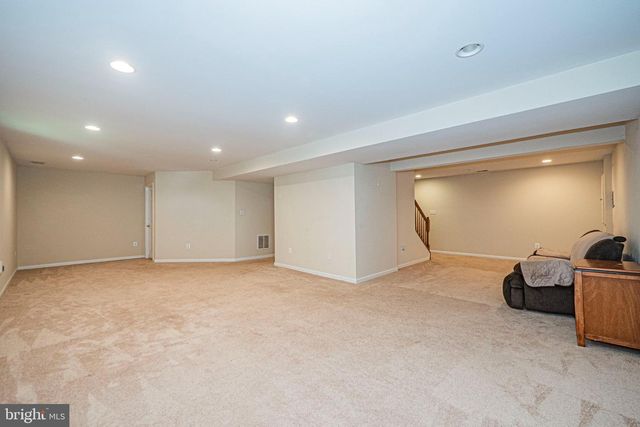 10 FIONA WAY, Brunswick, MD 21758