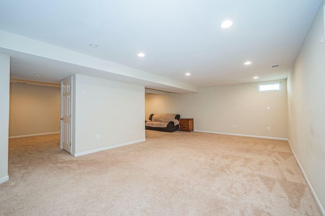 10 FIONA WAY, Brunswick, MD 21758