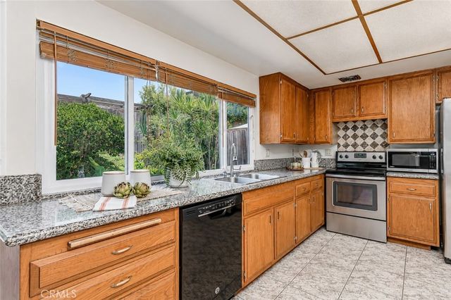 8237 Henshaw, Buena Park, CA 90621