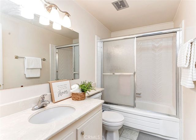 8237 Henshaw, Buena Park, CA 90621