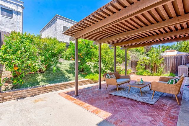 8237 Henshaw, Buena Park, CA 90621