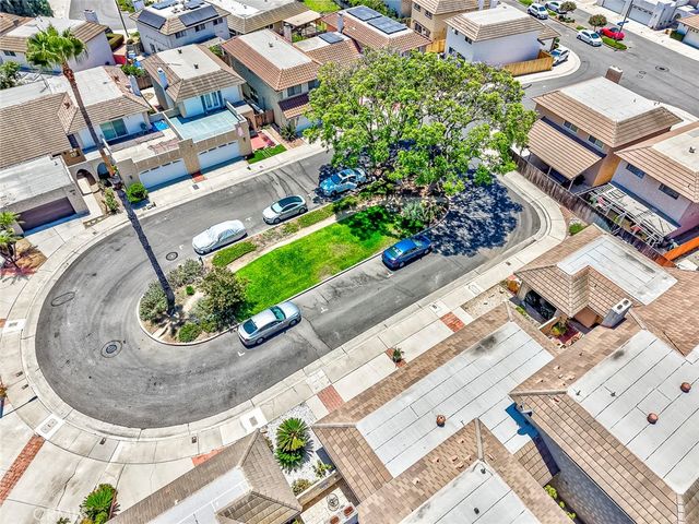 8237 Henshaw, Buena Park, CA 90621