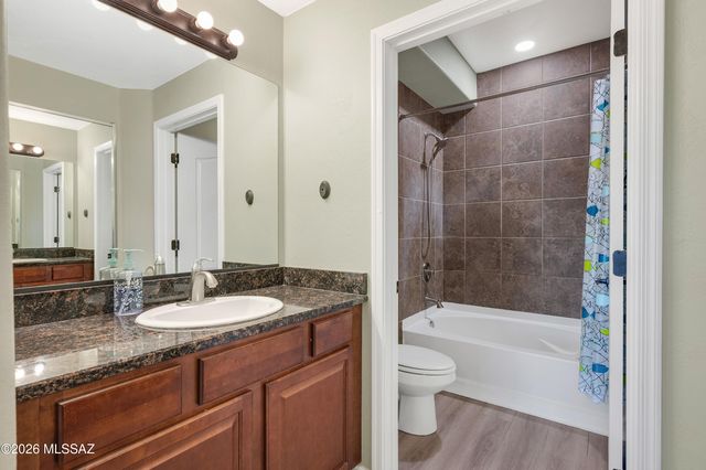 2550 E River Rd Unit 13305, Tucson, AZ 85718