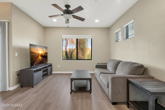 2550 E River Rd Unit 13305, Tucson, AZ 85718