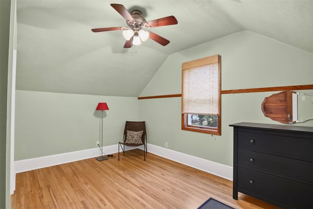 225 S Hazel Avenue, Ames, IA 50010