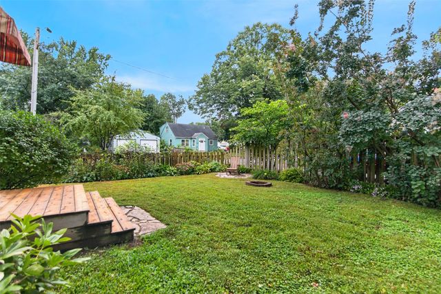 225 S Hazel Avenue, Ames, IA 50010