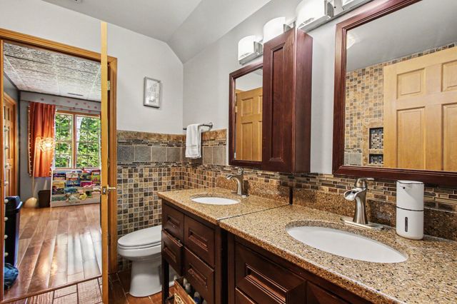 347 E Murray Road, La Porte, IN 46350