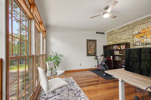 347 E Murray Road, La Porte, IN 46350
