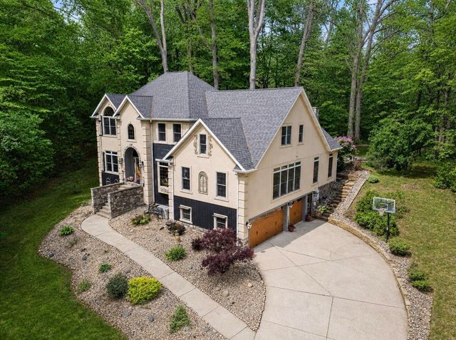 347 E Murray Road, La Porte, IN 46350